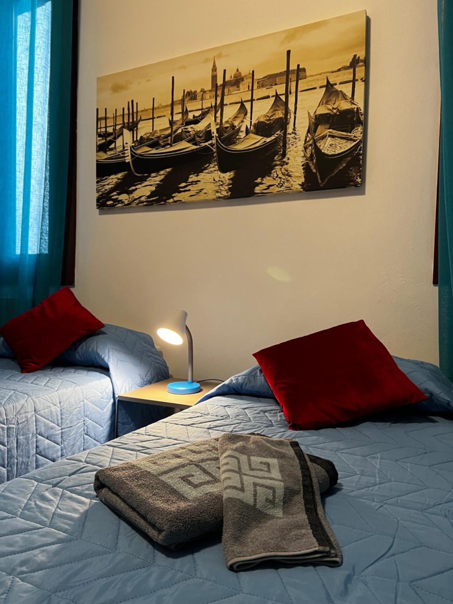 Tintoretto 1 Con Terrazza Sopra Il Tetto, 3 Bagni, 3 Grandi Camere Da Letto, Super Nuovo Venice Luaran gambar